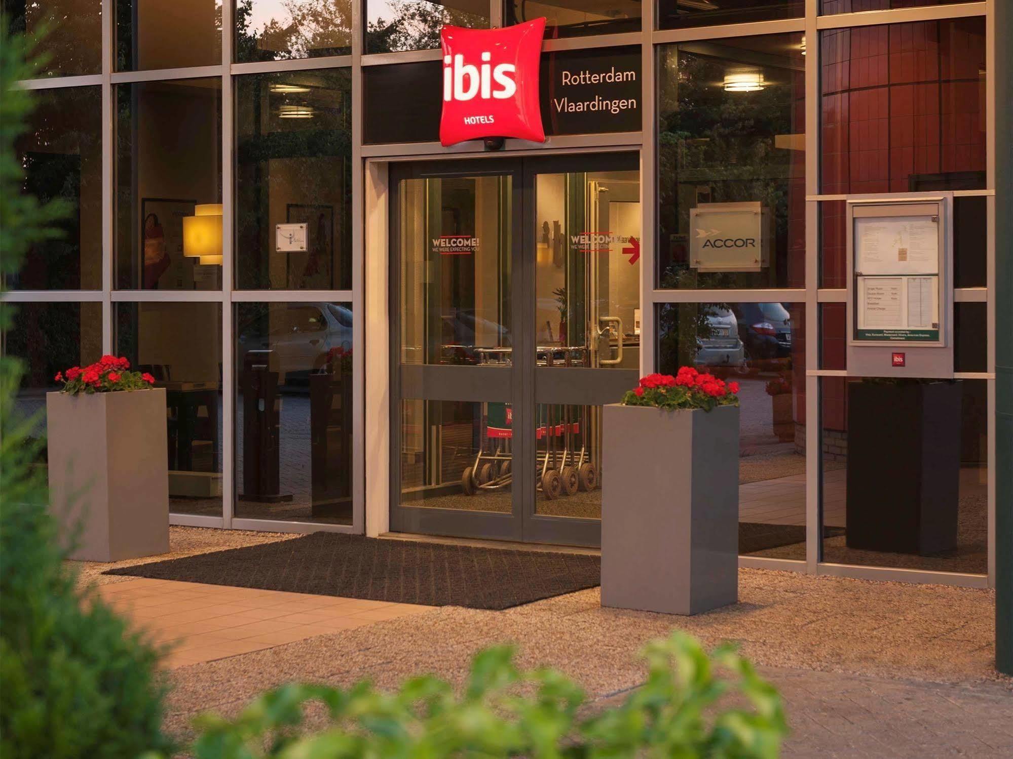 Отель Ibis Rotterdam Влардинген Экстерьер фото